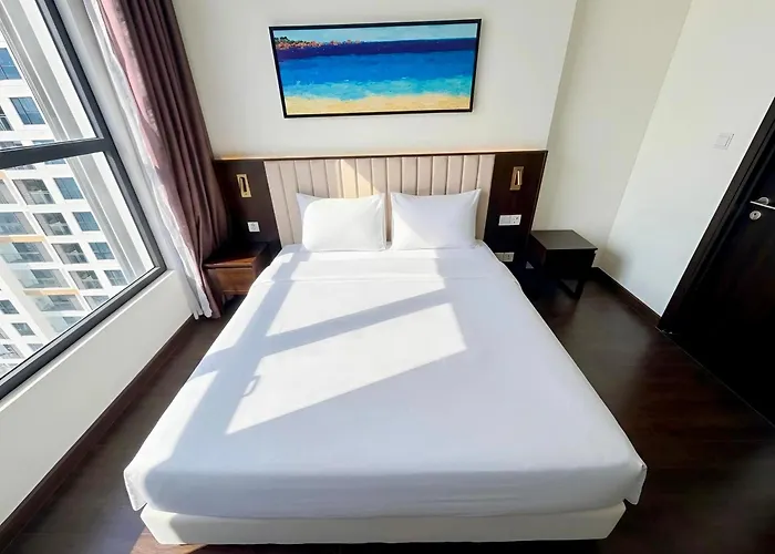 Stunning Sea View With Balcony - The Sapphire * Hạ Long